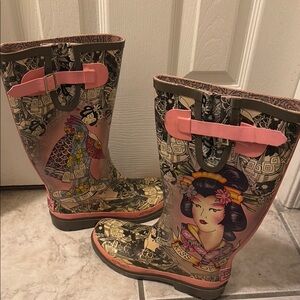 Ed Hardy Women's Winter Rain Boots - Pink and Black